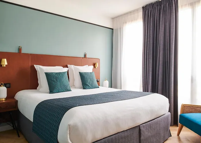 Maison Des Ambassadeurs, A Small Luxury Hotels